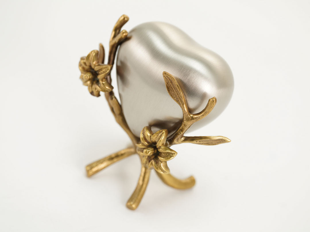 Windsong Lily Heart Stand Bronze Artistic