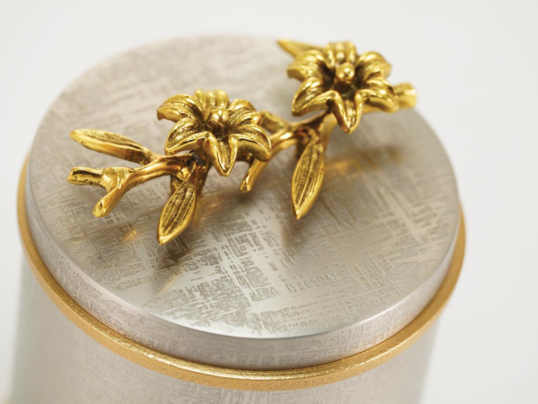 Windsong™ Lily Memento Keepsake Pewter/Bronze