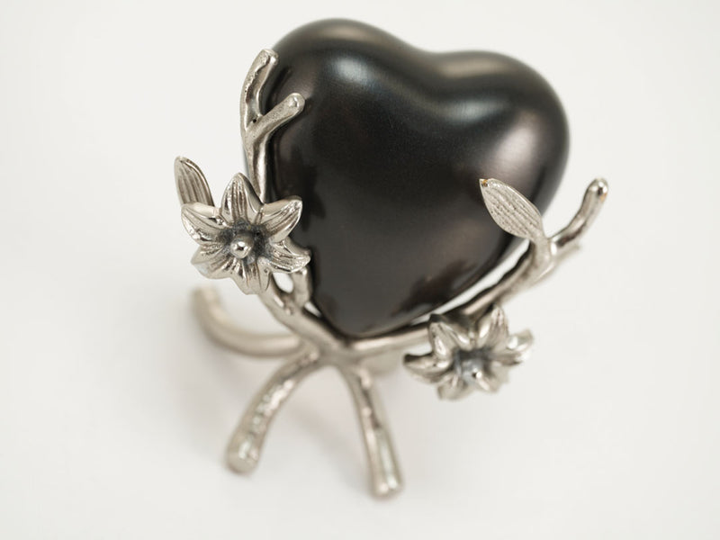 Windsong Lily Heart Stand Pewter Artistic