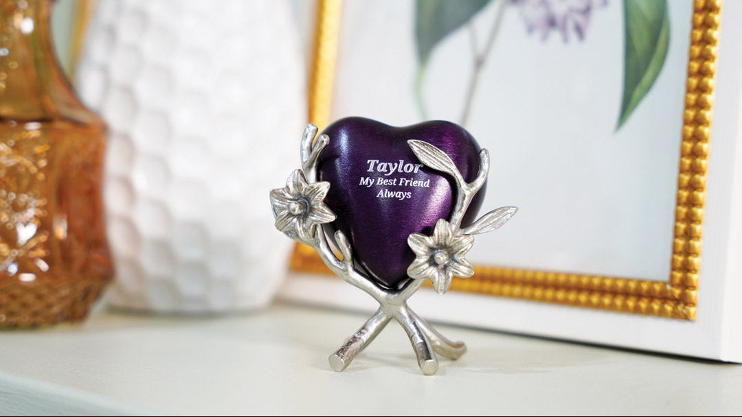 Windsong Lily Heart Stand Pewter Lifestyle